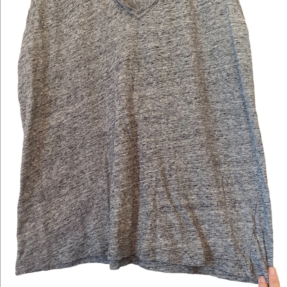 Madewell Sleeveless Gray Tee - Picture 3 of 9